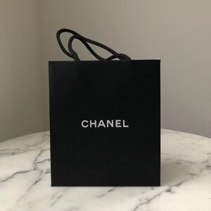 CHANEL Classic Gift Shopping Bag Mini Small Tote Black White NEW
